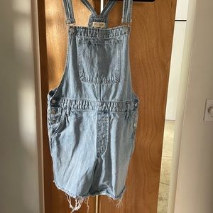 Madewell denim overalls.  Only worn once and comes from a smoke free home.